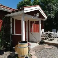 Idyllisk nybyggd stuga på Sollerön.,位于Sollerön的酒店