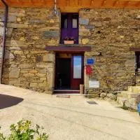 Casa Doade, en A Ribeira Sacra,位于Doade的酒店