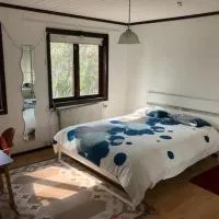Spacious Room Near Uni & Hospital-6,位于于默奥的酒店