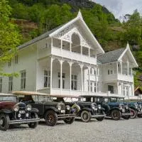 Husum Hotel,位于Borgund的酒店
