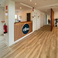 Alima Surf & Hotel，位于阿霍的酒店