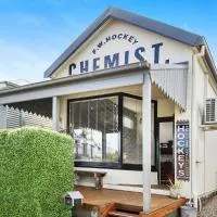 The Historic Old Pharmacy Hockeys - Millthorpe，位于米尔索普的酒店