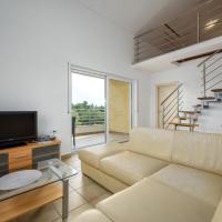 Adria Apartments，位于乌马格的酒店