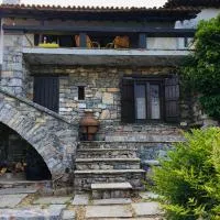 Lito's dream villa by the sea!，位于阿马利阿波利的酒店