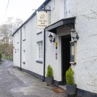 Fox And Hounds Llancarfan，位于巴里卡迪夫机场 - CWL附近的酒店