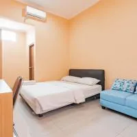 Shofy Guest House Mitra RedDoorz，位于万隆的酒店