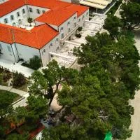 Heritage Hotel Kaštelet，位于图彻皮的酒店