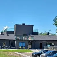 Hotell Solstickan Mellbystrand，位于梅尔比斯特兰德的酒店