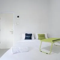 Urbanview Hotel Bari Syariah Palembang By RedDoorz，位于Sukarami的酒店