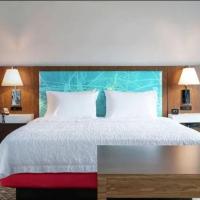 Hampton Inn & Suites Howell，位于Howell的酒店