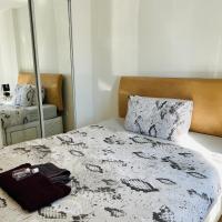 FABULOUS 2BED 2BATH Ground Floor SERVICED ACCOMMODATION Near CITY，位于爱丁堡普雷斯顿菲尔德的酒店