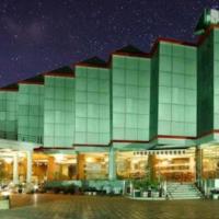 Hotel Padmini Palace，位于Rāni PokhriDehradun Airport - DED附近的酒店