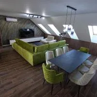 DeLux Center Apartments Inđija,位于Inđija的酒店