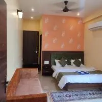 Hotel Shivalay Palace，位于Maheshwar的酒店