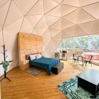 Broad River Campground Cabins & Domes，位于Boiling Springs的酒店