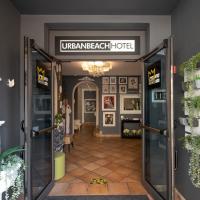 Regina Urban Beach Hotel，位于利多迪耶索罗Piazza Brescia的酒店