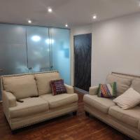 DEPARTAMENTO RECAVARREN (SURQUILLO/MIRAFLORES)，位于利马Surquillo的酒店