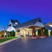Apple Tree Inn; SureStay Collection by Best Western,位于佩托斯基的酒店