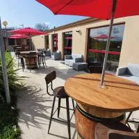 Hôtel L'Agape，位于Thermes-Magnoac的酒店