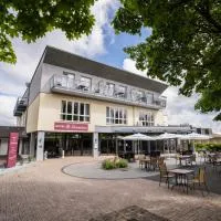 Hotel Löwenstein,位于格罗尔斯泰因的酒店