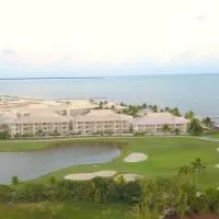 The Grand Caymanian Resort，位于乔治敦的酒店