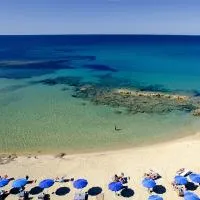 Hotel La Playa,位于阿西亚罗利的酒店
