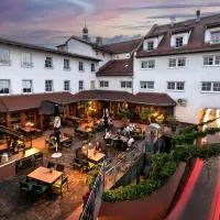 Hotel Reussischer Hof，位于施默尔恩的酒店