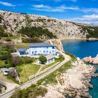 Apartments by the sea Baska, Krk - 18824，位于巴斯卡的酒店