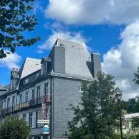 Logis Hôtel Regina，位于拉布尔布勒的酒店