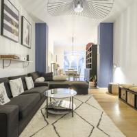 Magnificent 2 bedroom duplex + terrace Ixelles，位于布鲁塞尔Matonge的酒店