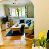 Tanglewood house Abergavenny with private parking,位于阿伯加文尼的酒店