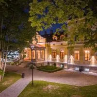Schloss Fellin Boutique Hotel and Spa，位于维尔扬迪的酒店