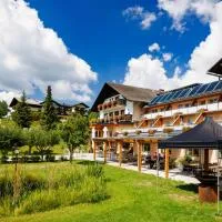 Der Trattner - Hotel Trattnerhof & Hotel Schöcklblick，位于Semriach的酒店