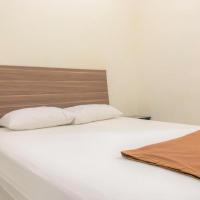 Hotel Lido 88 Sorong Mitra RedDoorz，位于索龙的酒店