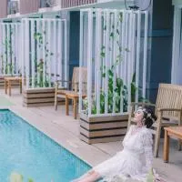 Front One Akshaya Hotel Karawang，位于加拉旺的酒店