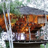 The Saraii Tree Lodge，位于蒂瑟默哈拉默汉班托塔国际机场 - HRI附近的酒店