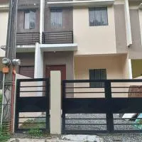 LJ's transient house Northridge Grove, Bria Homes, Tungkong Mangga, SJDM，位于Santo Cristo的酒店