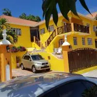 Casa De Amor Suites，位于Dennery的酒店