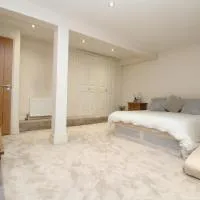 Stunning 2 Bed Flat In Fulham