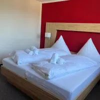 Hotel Ziegenkrug Pritzwalk，位于普里茨瓦尔克的酒店