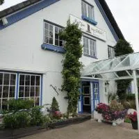 Hotel zum alten Torfkahn,位于奥斯特霍尔茨-沙姆贝克的酒店