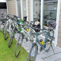 Luxe cottage met fietsen, airco & infrarood cabine，位于克诺克－海斯特Heist的酒店