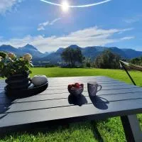 Romsdalseggen Lodge，位于Isfjorden的酒店