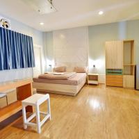 97 Merryland Apartments & Hotel，位于Ban Bang Samak的酒店