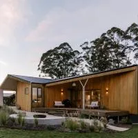 Upland Farm Luxury Cabins, Denmark Western Australia，位于丹马克的酒店