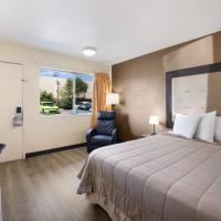 谢拉维斯塔6号汽车旅馆 - 华楚卡堡，位于谢拉维斯塔Sierra Vista Municipal/Libby Army Airfield - FHU附近的酒店