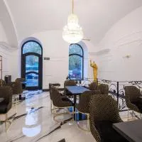 Hotel Vila Central Boutique Satu Mare,位于萨图马雷的酒店