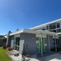 Green Door - One bedroom apartment，位于卡塔尼华卡塔尼机场 - WHK附近的酒店