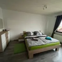 Ferienwohnung am grünen Haus,位于Garz-Rügen的酒店