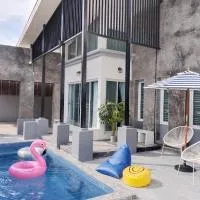 Nadda Pool Villa Ranong，位于Ban Bang Rin (1)的酒店